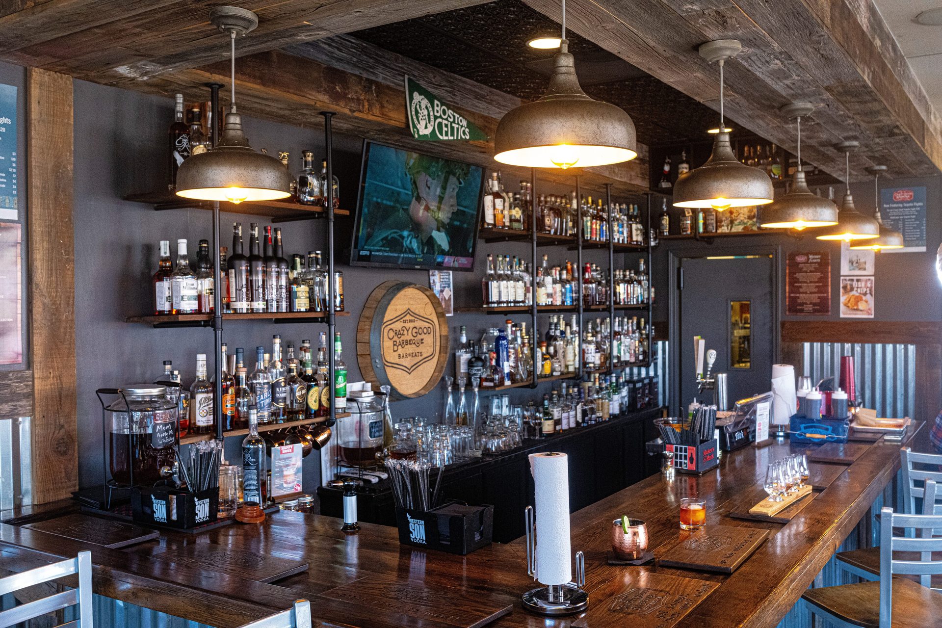 A real bar — A relaxed vibe