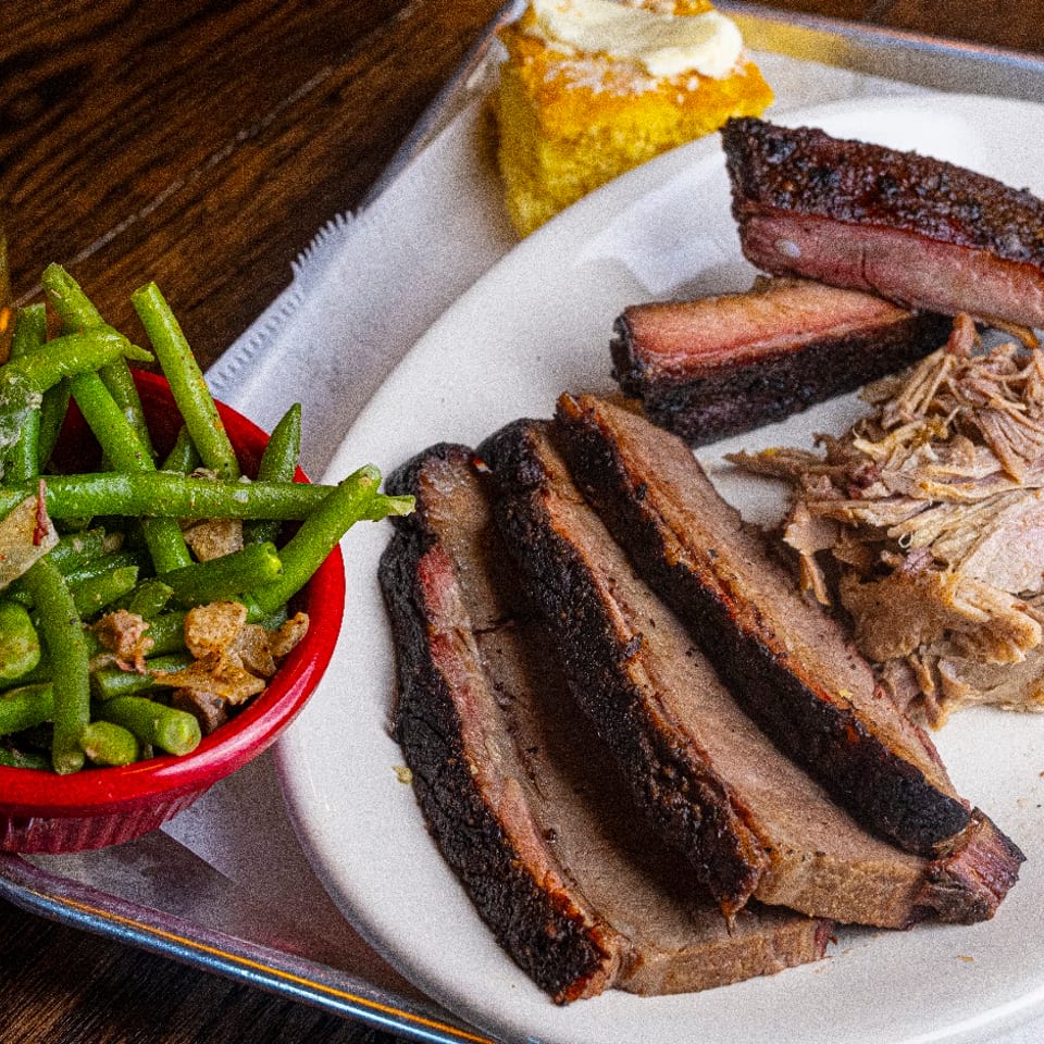 Certifiable Plate with Ribs